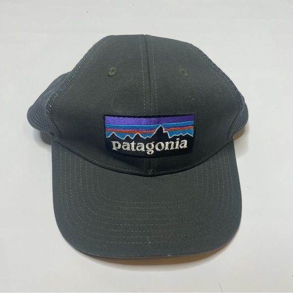 PATAGONIA classic black trucker hat with logo in the center OS - Picture 6 of 7